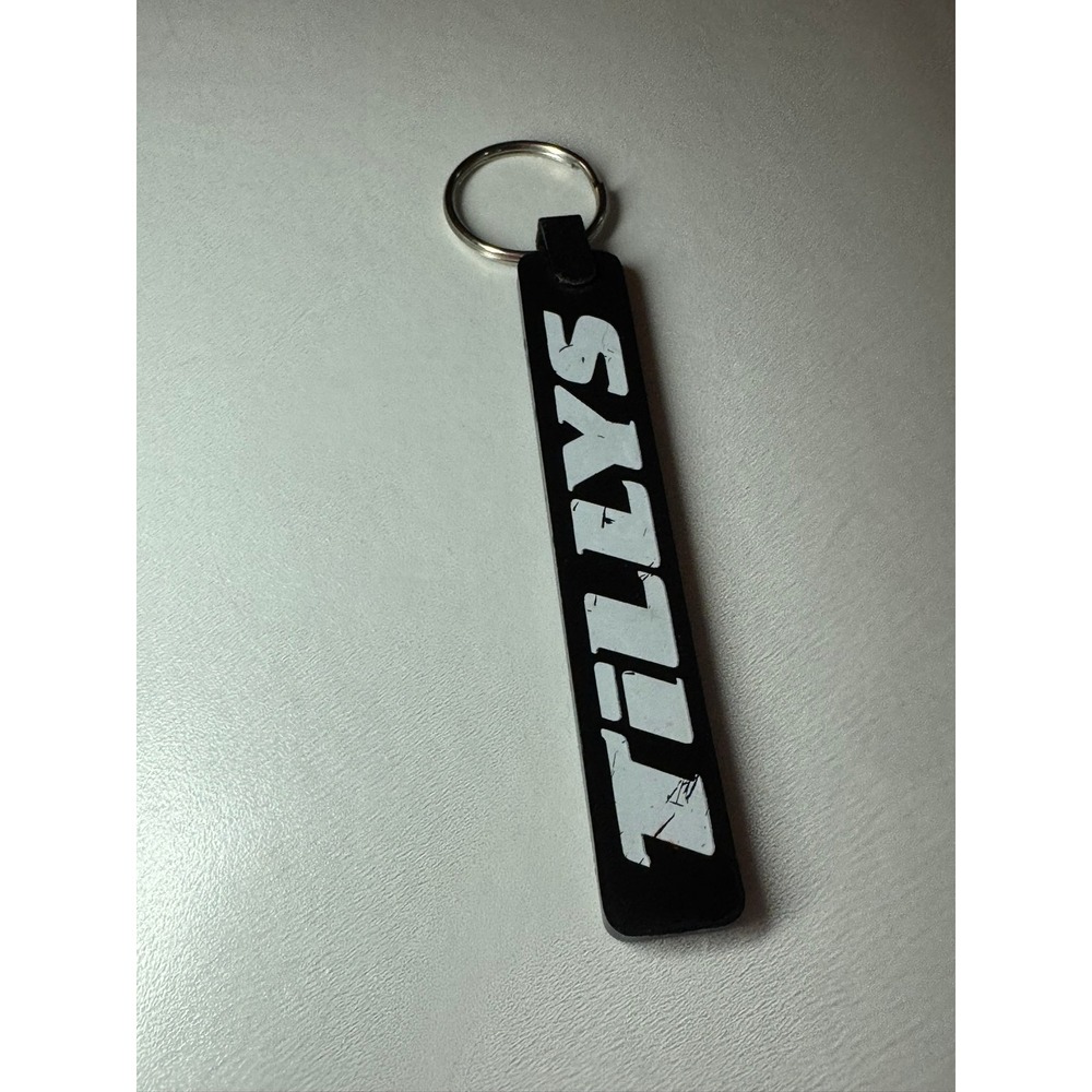 Tillys Black White Logo Keychain Charm Keyring Accessory‎